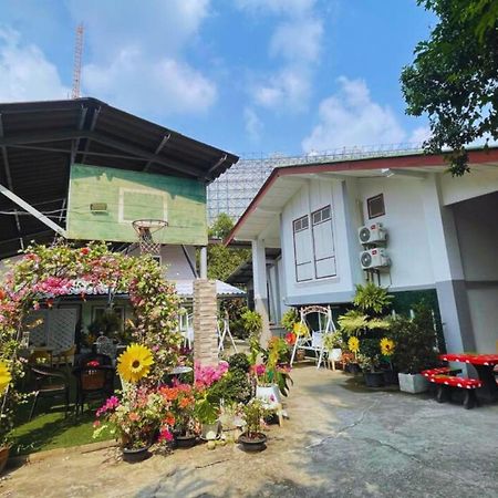 Magic Garden Residence Bangkok Bagian luar foto