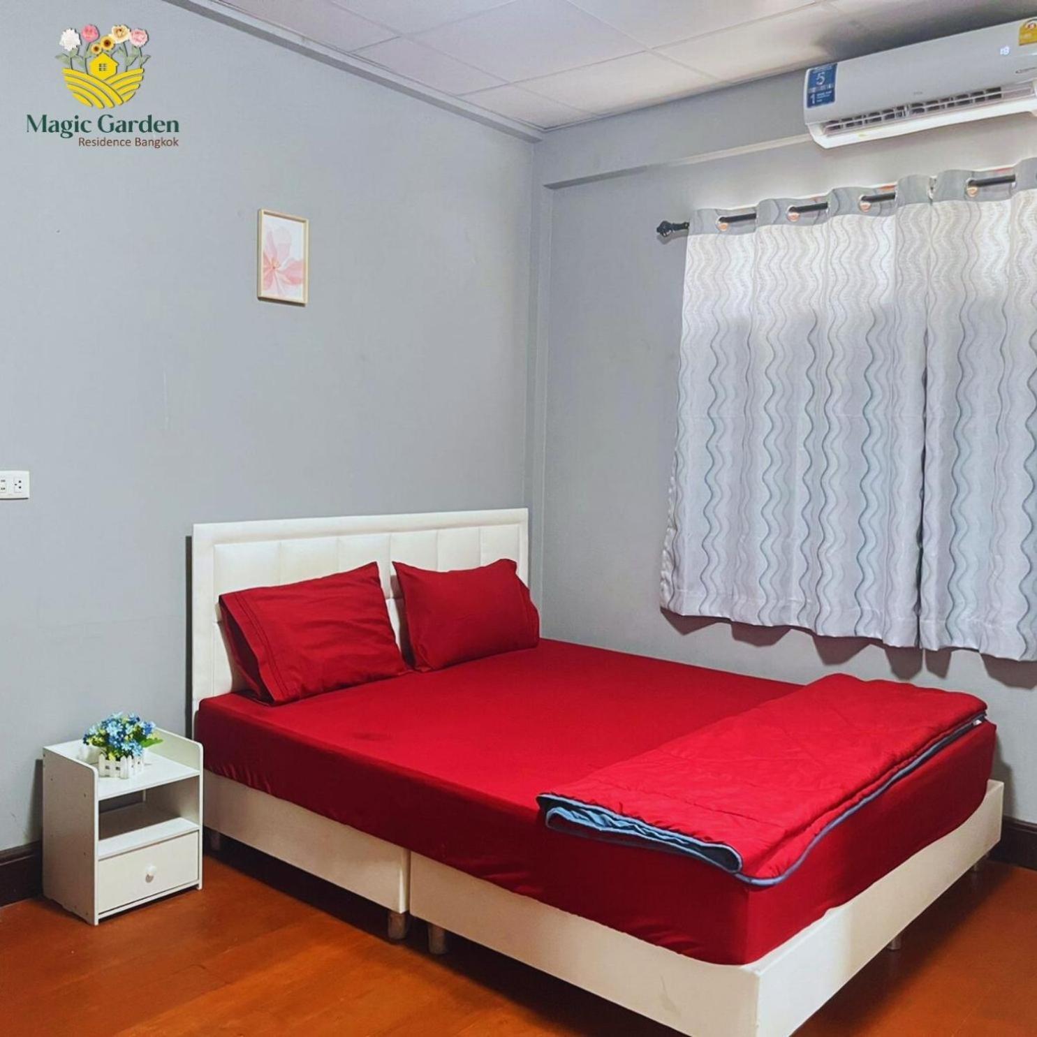 Magic Garden Residence Bangkok Bagian luar foto
