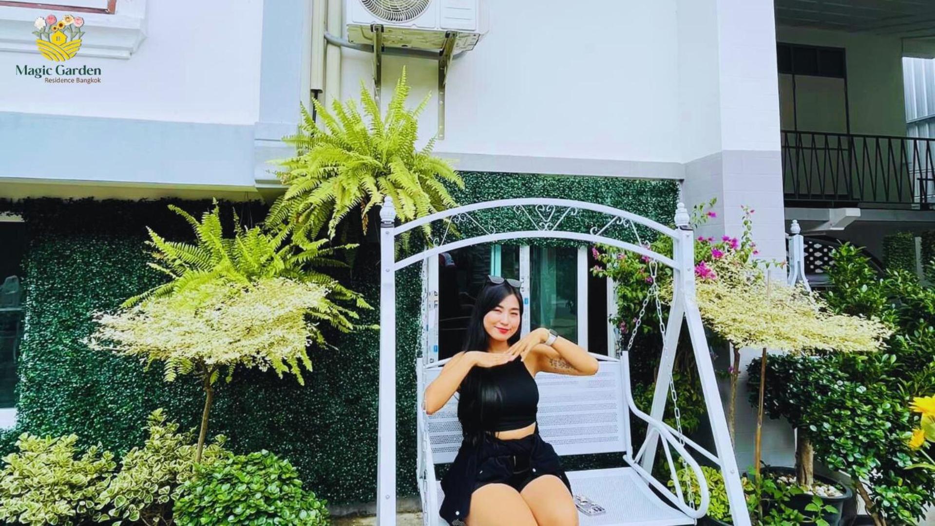 Magic Garden Residence Bangkok Bagian luar foto